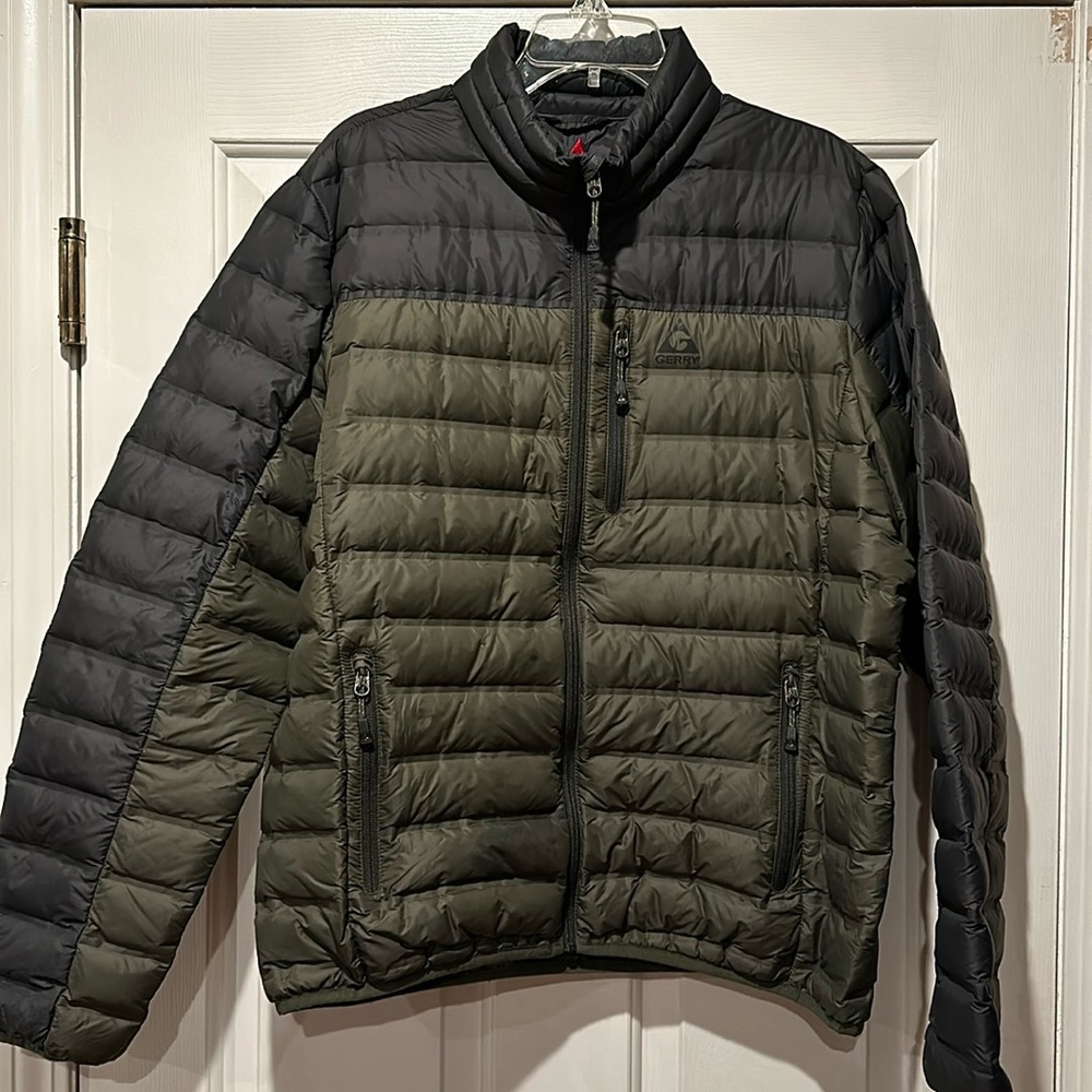 Gerry puffer down jacket. Size L.